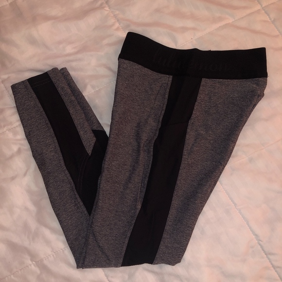 grey w/ black lululemon leggings size 6 - Picture 3 of 6